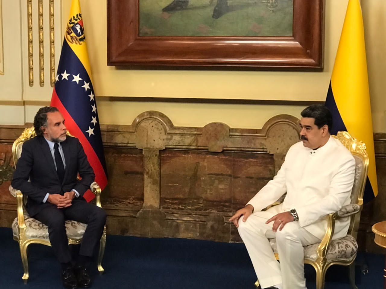 Embajador De Colombia Present Credenciales Al Presidente Nicol S