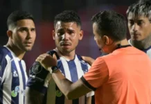 Xenofobia en la Libertadores: Miguel Navarro denuncia insulto en pleno partido