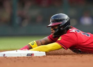 Acuña Jr. llegó a 200 bases robadas en triunfo de Atlanta